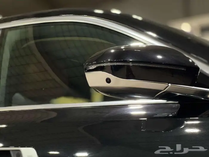 بي ام دبليو 735i موديل 2026 اصفار 13