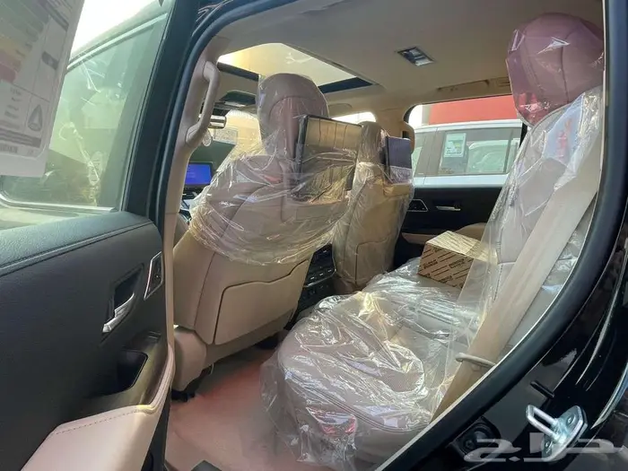 تويوتا لاندكروزر VX هايبرد 2025 وارد سعودي 7