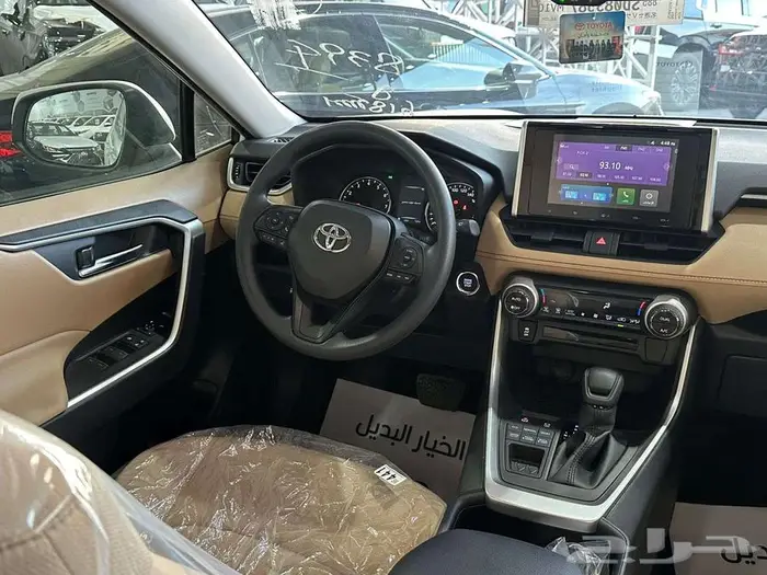 تويوتا راف فور XLE بنزين 2025 9