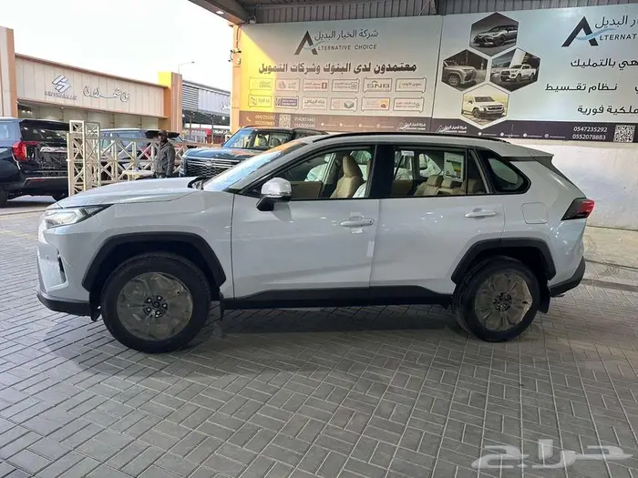 تويوتا راف فور XLE بنزين 2025 2