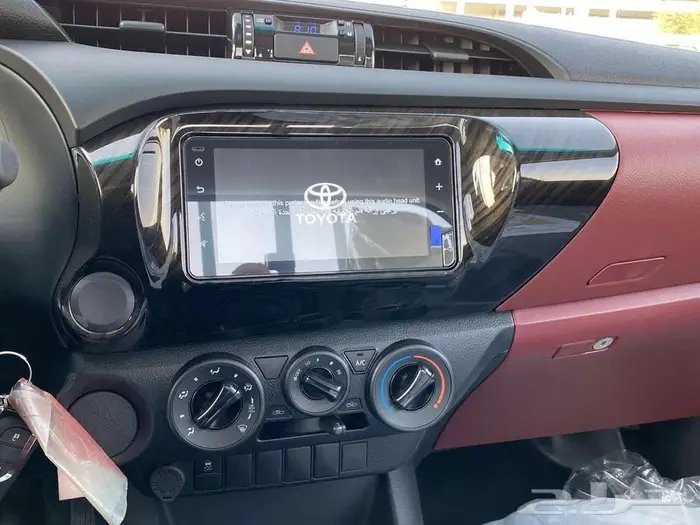 تويوتا هايلوكس غماره GLX بنزين 2025 كاش -اقساط 9