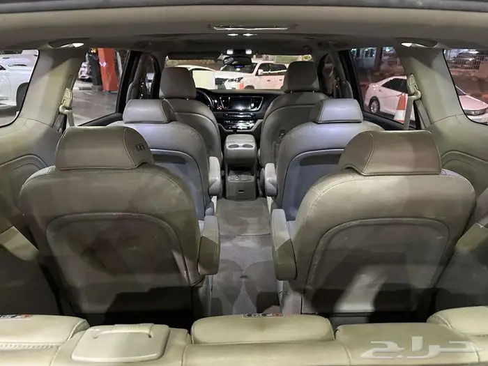 كيا كرنفال 2019 ديزل مستورد شاشه كاميرا فتحتين سقف 10