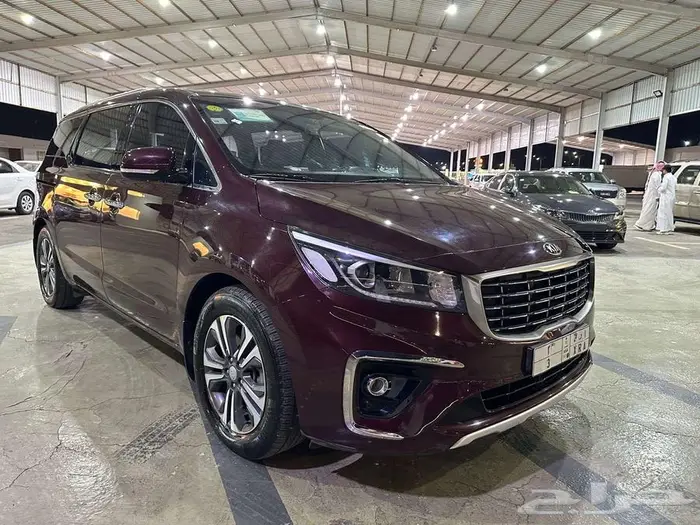 كيا كرنفال 2019 ديزل مستورد شاشه كاميرا فتحتين سقف 1