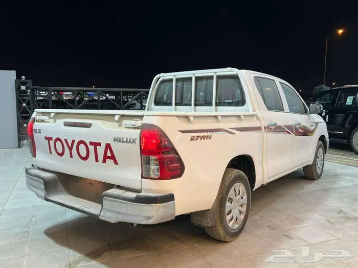 هايلوكس غمارتين بنزين اوتوماتيك بريمي 2025 بدون دبل 1