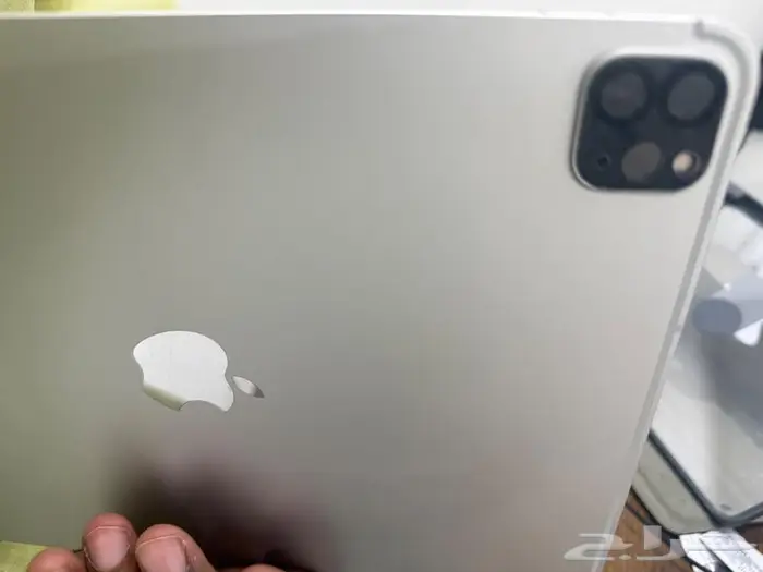 ايباد برو 256 قيقا مع سماعات ايربود برو 2