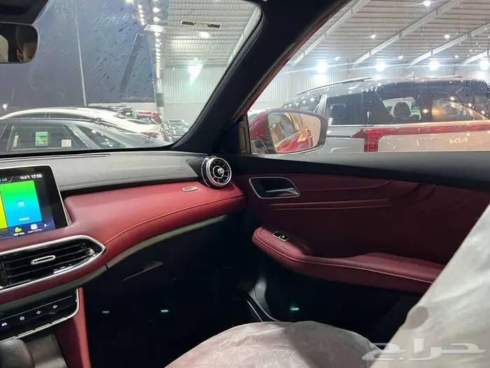 ام جي اتش اس HSموديل 2023 لدى خالد للسيارات 6