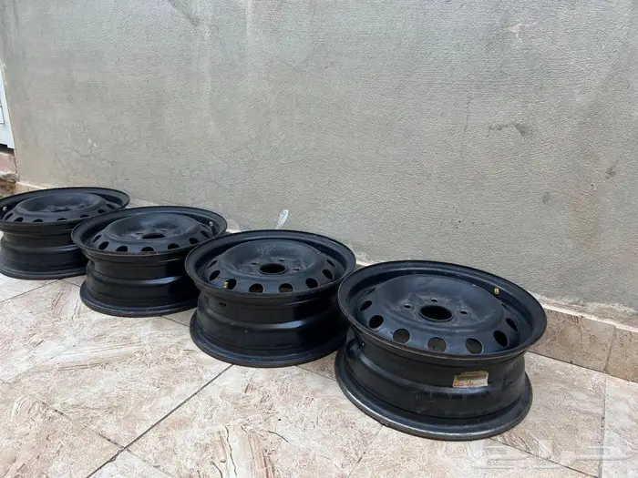 طقم طيس و جنوط وكاله كامري 2002 ما ركبت مخزن 7