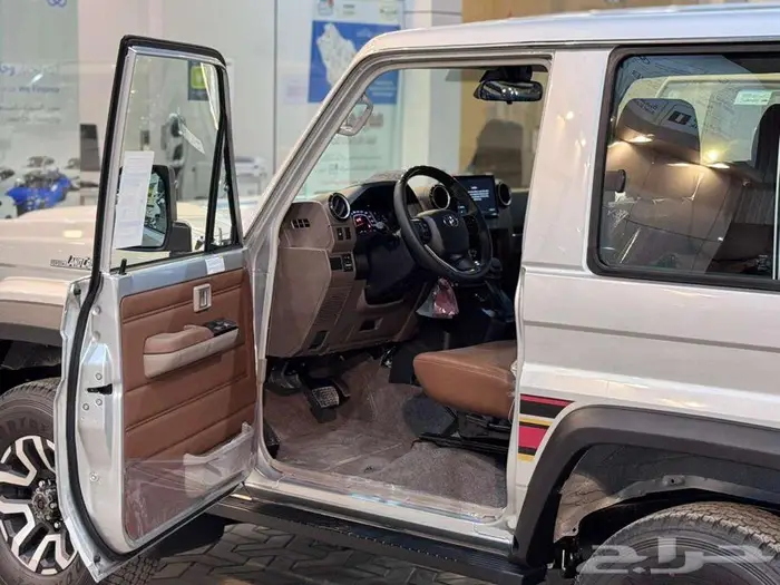 تويوتا ربع رفارف بريمي 2025 كاش واقساط 5