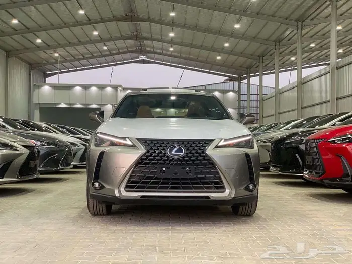 لكزس UX 300 H فل كامل هايبرد 2025 - خليجي - عرض نهايه العام 5