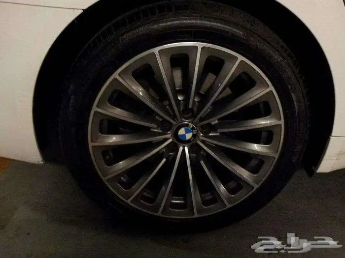 توفر لدينا تأجير جميع انواع الجنوط BMW الاصليه 12