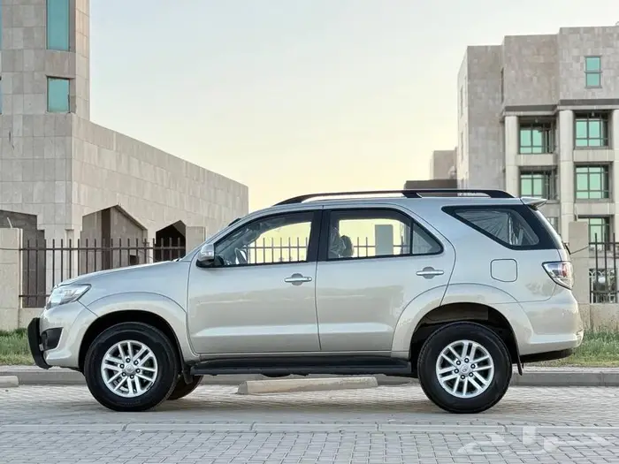 فورشنر V6 فل كامل قير عادي مشروط 5