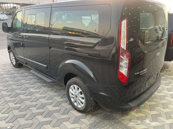 فورد فان 9 راكب ال300 تورينو 2