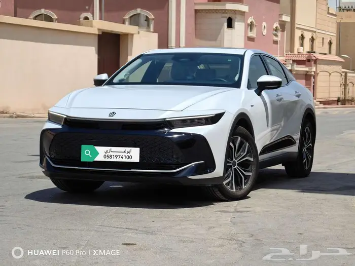 تويوتا كراون بريميوم هايبرد موديل 2025 0