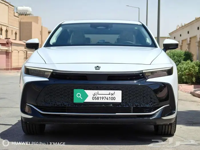 تويوتا كراون بريميوم هايبرد موديل 2025 1