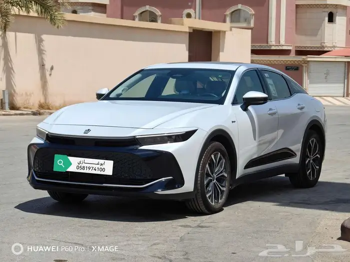 تويوتا كراون بريميوم هايبرد موديل 2025 3