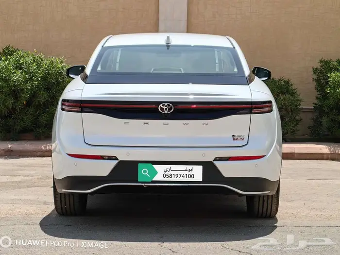 تويوتا كراون بريميوم هايبرد موديل 2025 8
