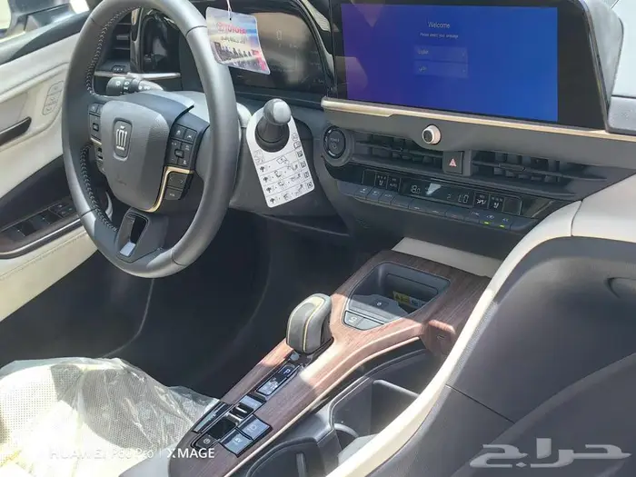 تويوتا كراون بريميوم هايبرد موديل 2025 31