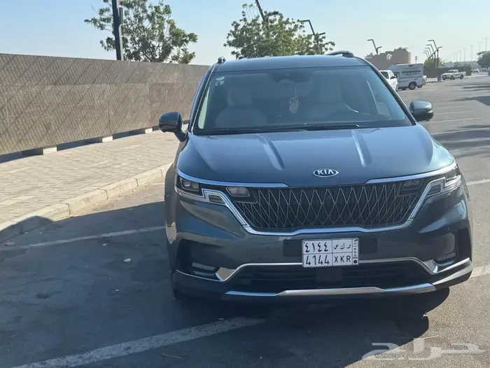 كيا كارنفال 2021 7