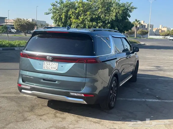 كيا كارنفال 2021 4