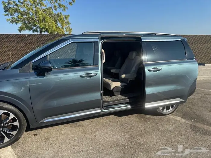 كيا كارنفال 2021 9