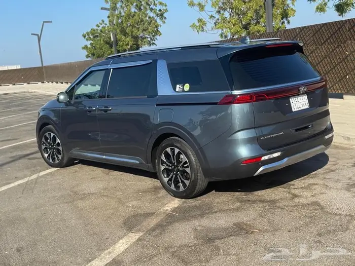 كيا كارنفال 2021 3