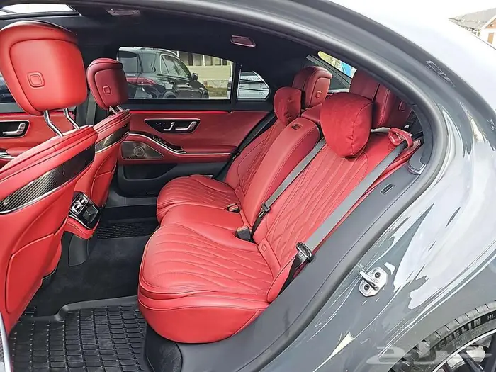 2024 Mercedes-Benz AMG S 63 E 8