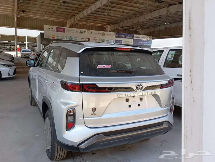 تويوتا اوربان كروز استندر 7