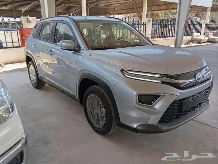 تويوتا اوربان كروز استندر 3