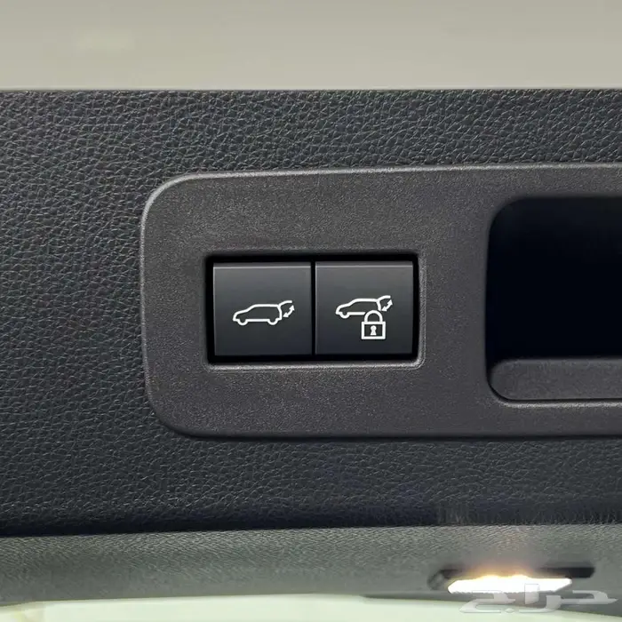 لكزس LX600 اف سبورت سعودي دبل بنزين تماتيك 2025 12