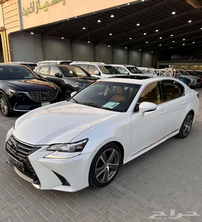 لكزس GS350 2018 1