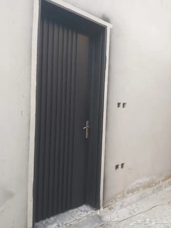 ابواب حديد ابواب كلادينج ابواب المنيوم سواتر مظلات هناجر 1