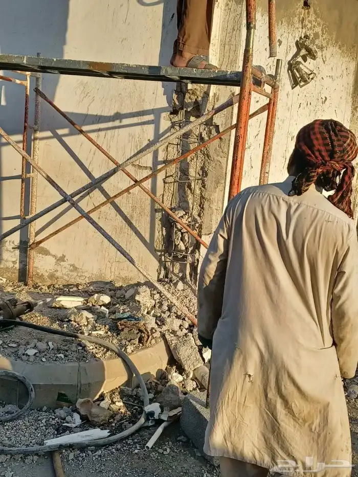 كمبريسر للإيجار وتكسير قواد رسيف حديد تنظيف 3