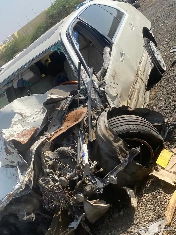 السلام عليكم لكزس مصدومه زي منتم شايفين للبيع 0