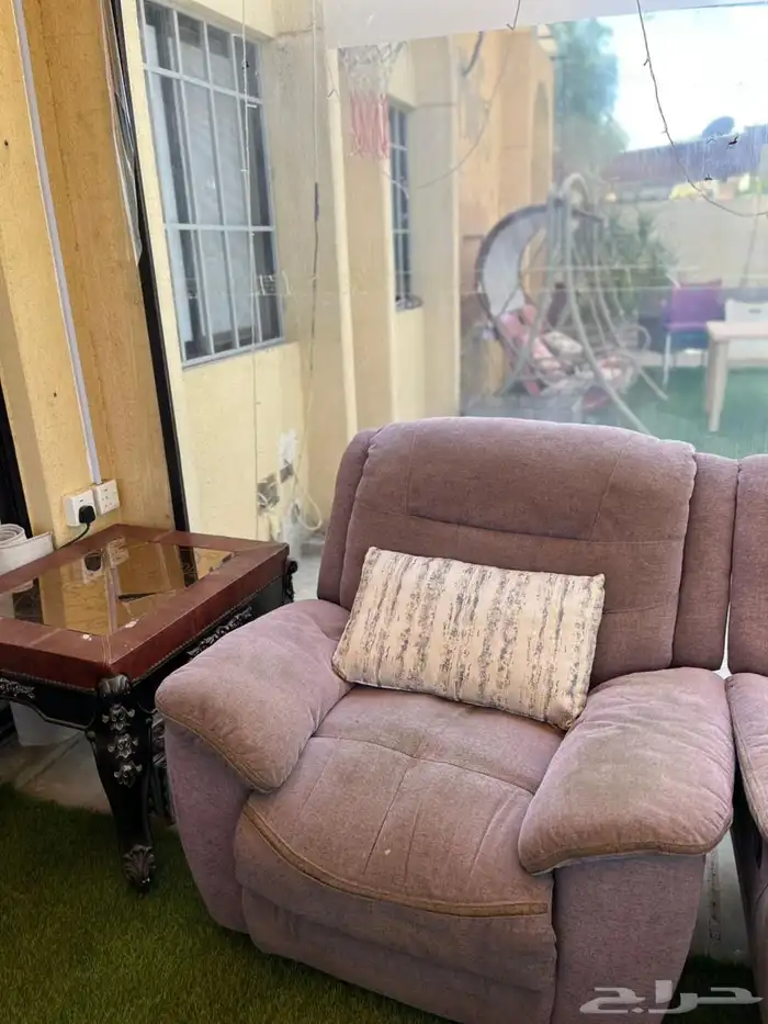 طقم كنب مع طاوله 0