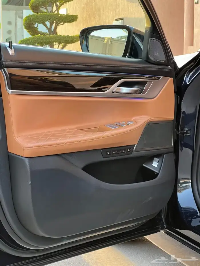 للبيع بي ام 740 2020 18