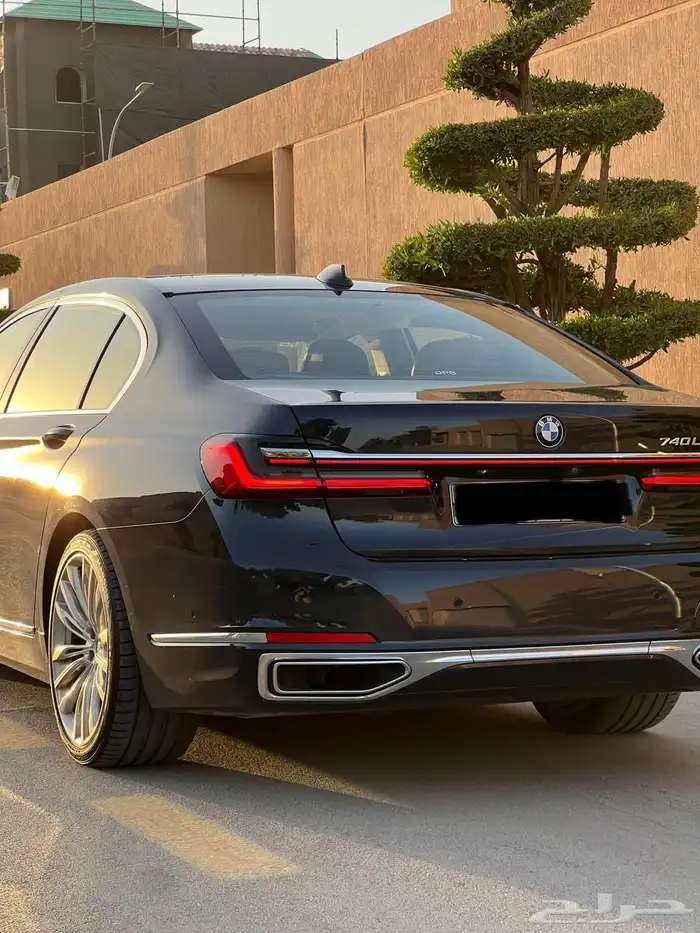 للبيع بي ام 740 2020 12