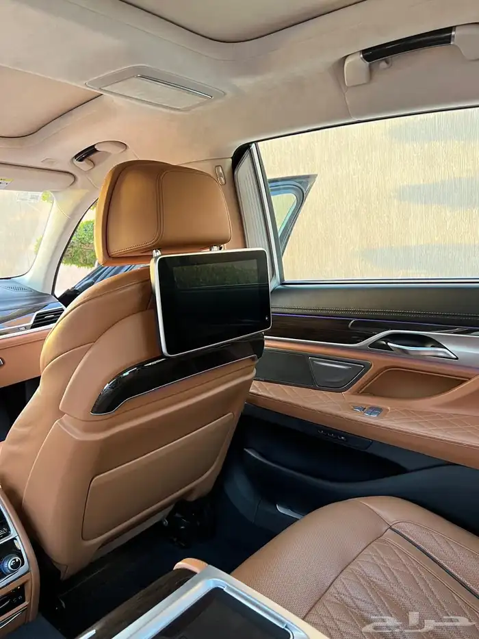 للبيع بي ام 740 2020 24