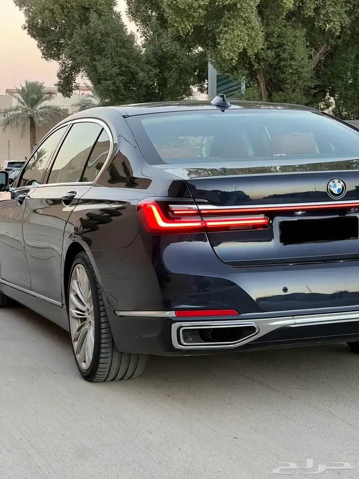 للبيع بي ام 740 2020 28