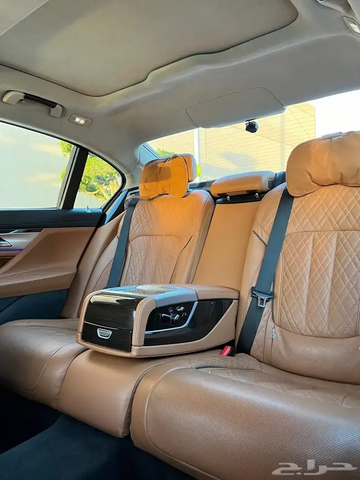 للبيع بي ام 740 2020 19