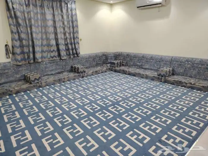 مجلس كبير ثلاث زوايا 2 ستارة و 4 مراكي بدون الفرشة 1