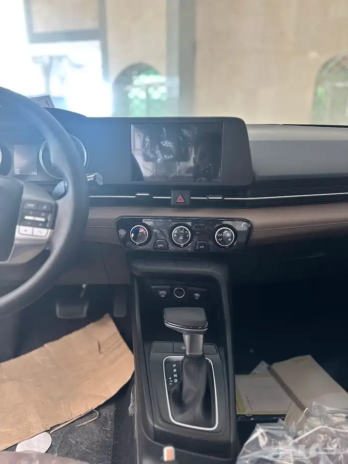 هيونداي اكسنت فلييت 2025 ابيض - اسود 8