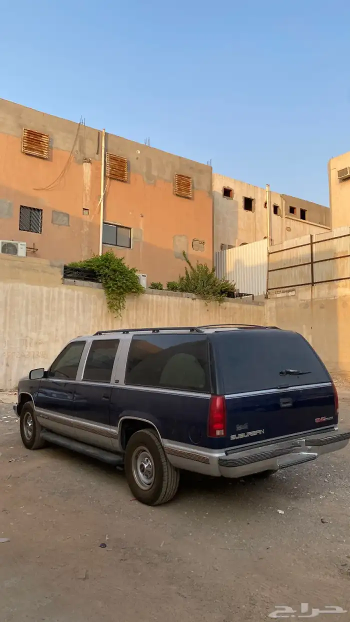 جي ام سي سوبربان 1996 ملكي 3