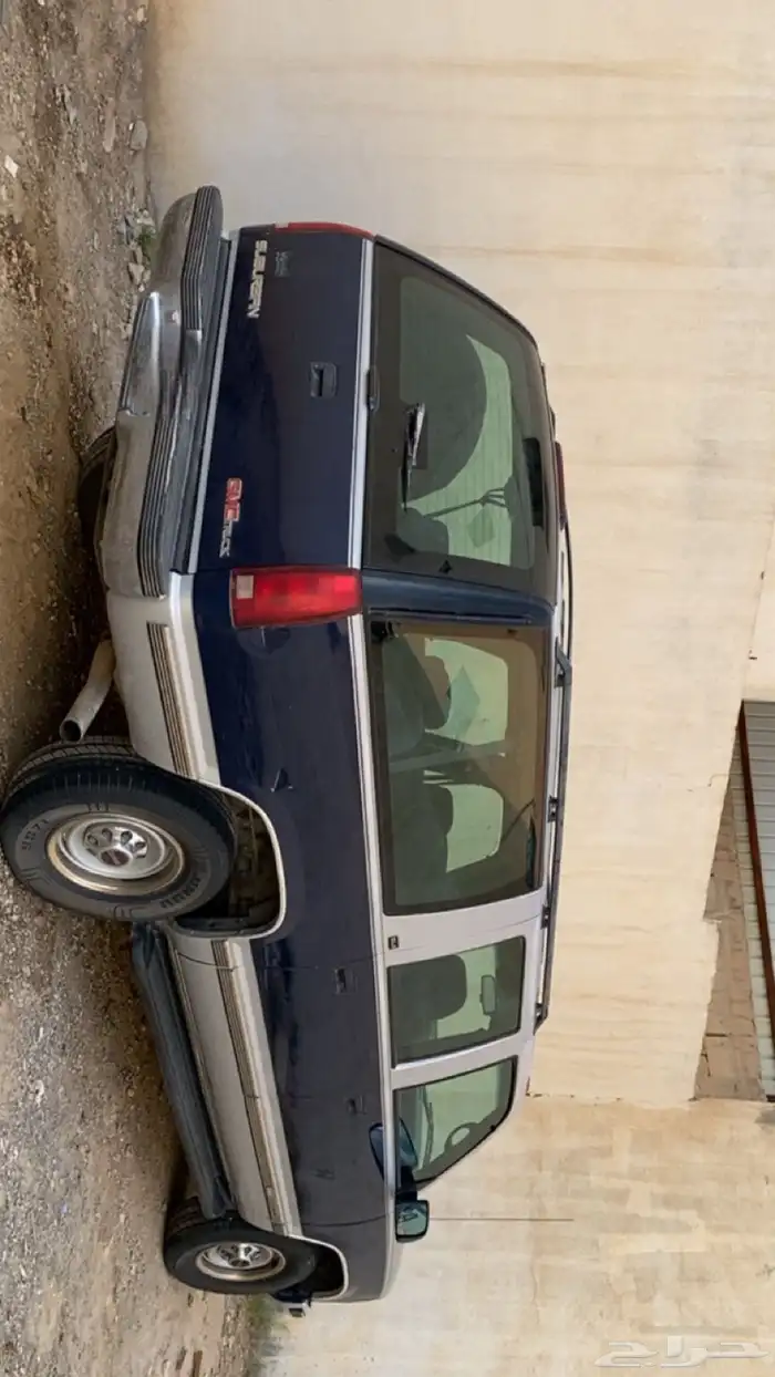 جي ام سي سوبربان 1996 ملكي 4