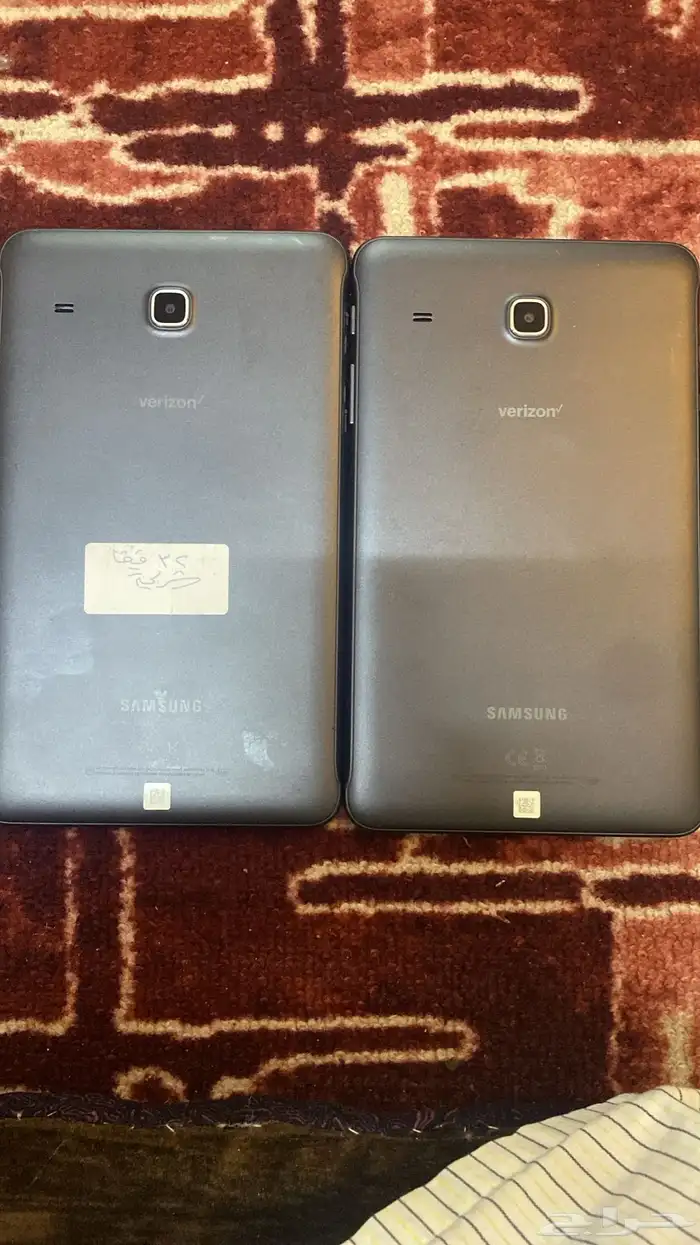 للبيع جوالات جالكسي وآيفون وتابلت 4