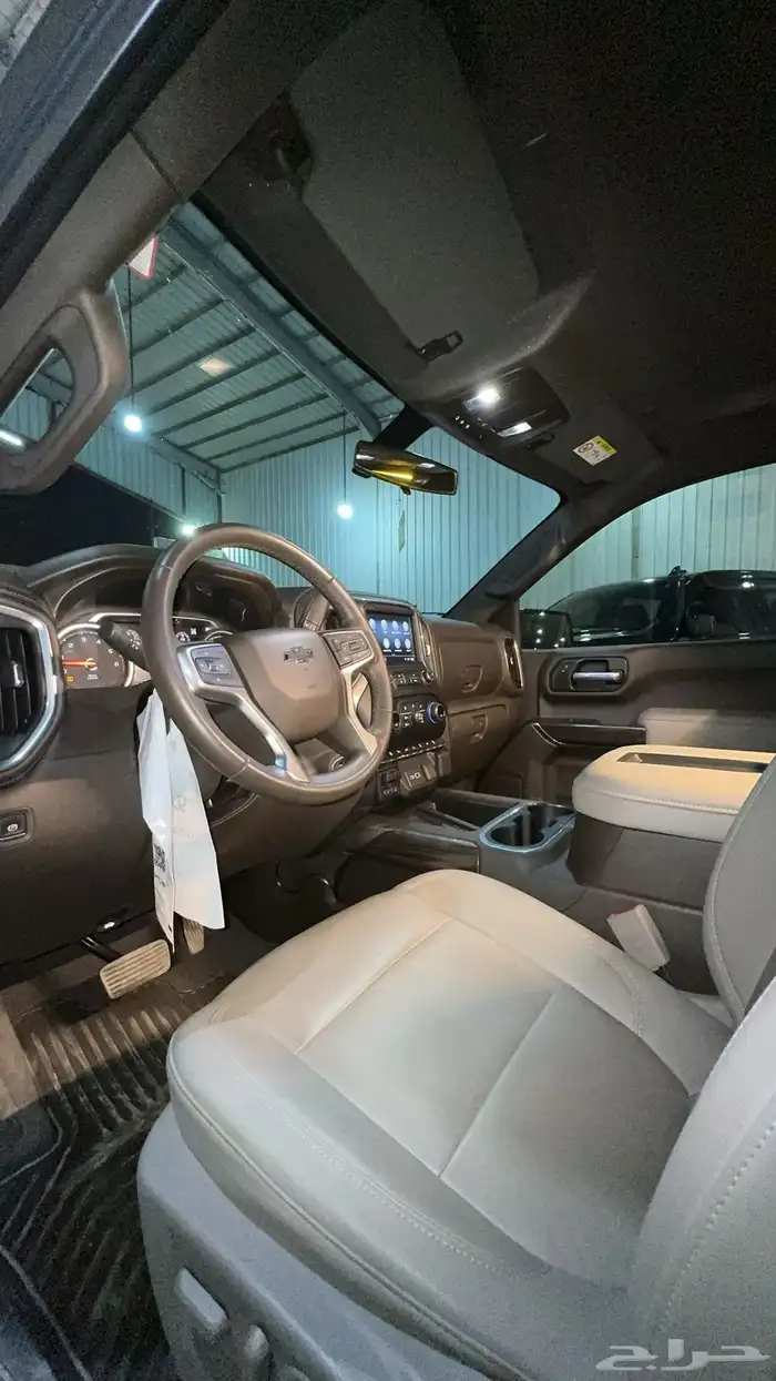 شيفروليه سلفرادو 2021 RST مخزن ممشى 14