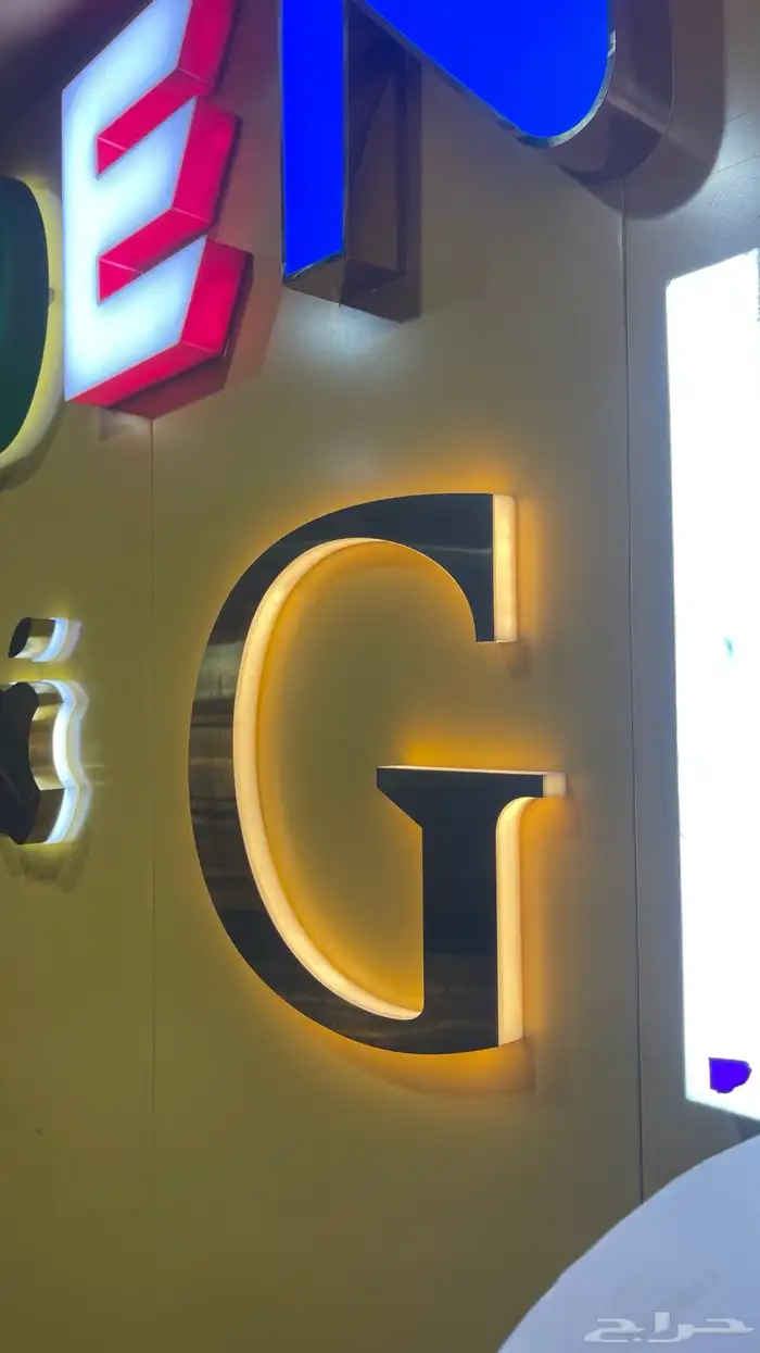 بانر بنر ستيكر لوحة مضيئة دعاية واعلان 10