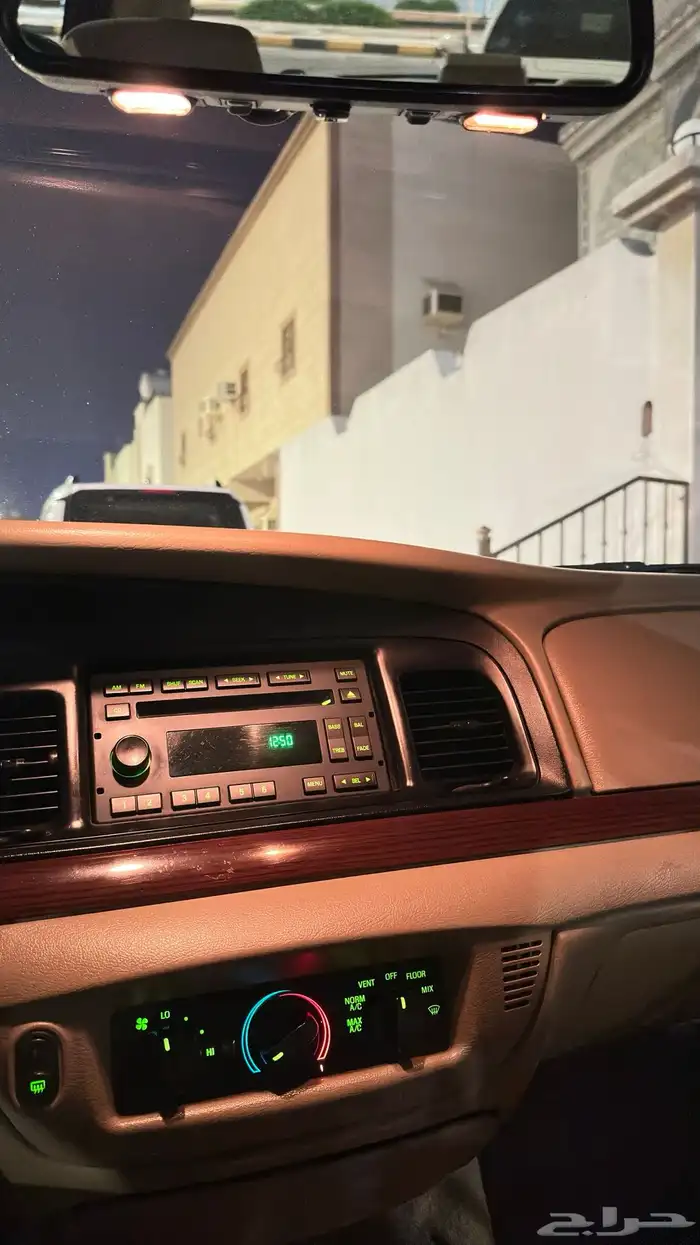 فورد فيكتوريا 2012 68