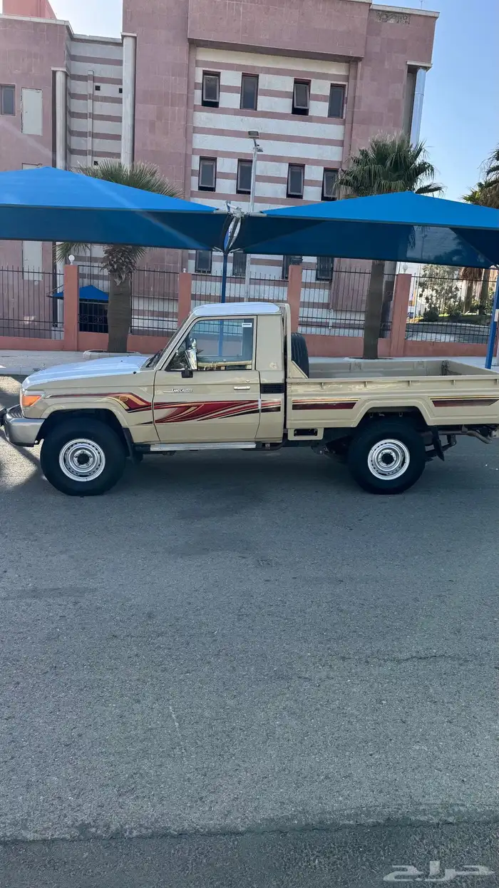 للبيع شاص مخزن ممشى قليل 13