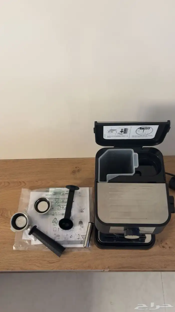 ماكنية قهوه طاولة قهوه 1