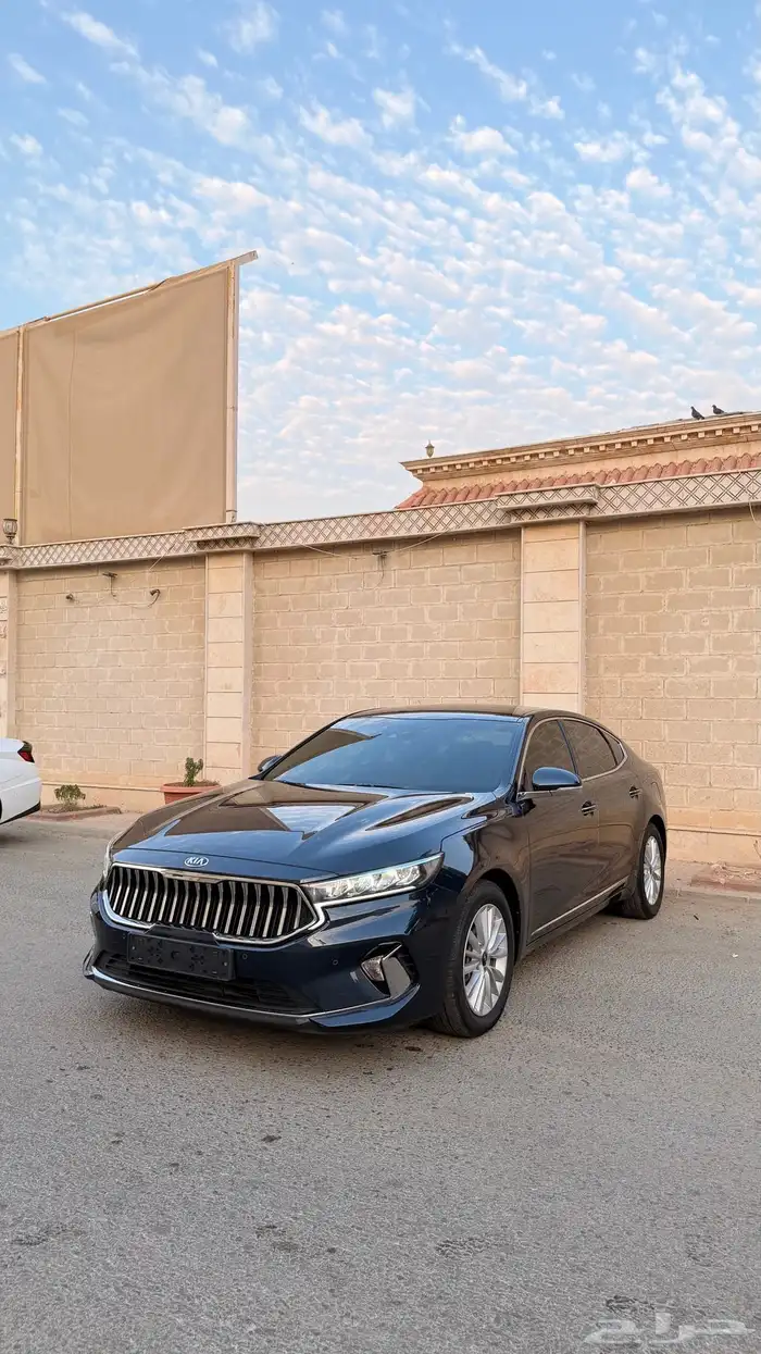 كيا كادينزا 2020 ( بنزين 4V ) نص فل بحالة الوكالة 1